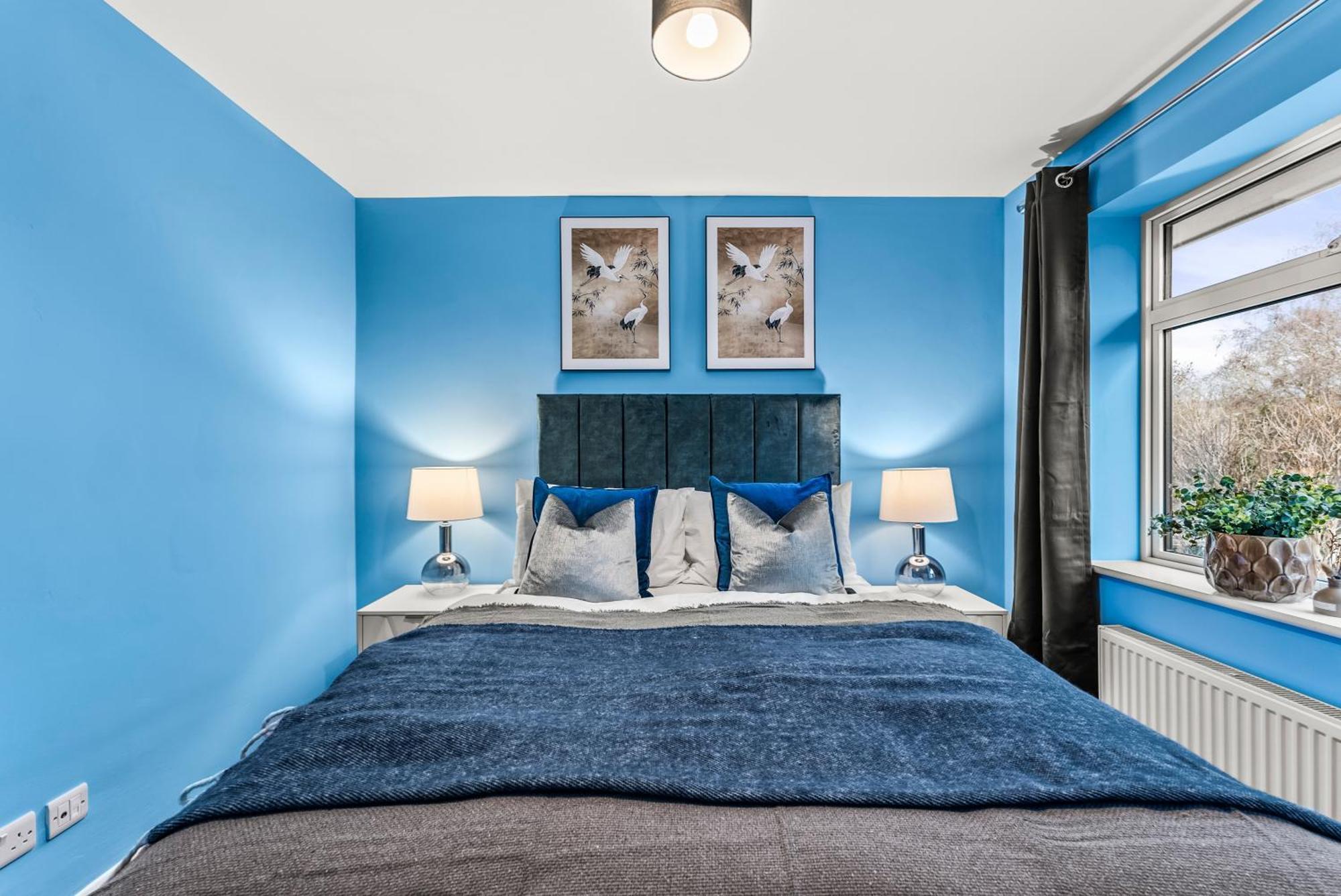 Elegant Retreat In Cheltenham - Garden & Parking Included Kültér fotó
