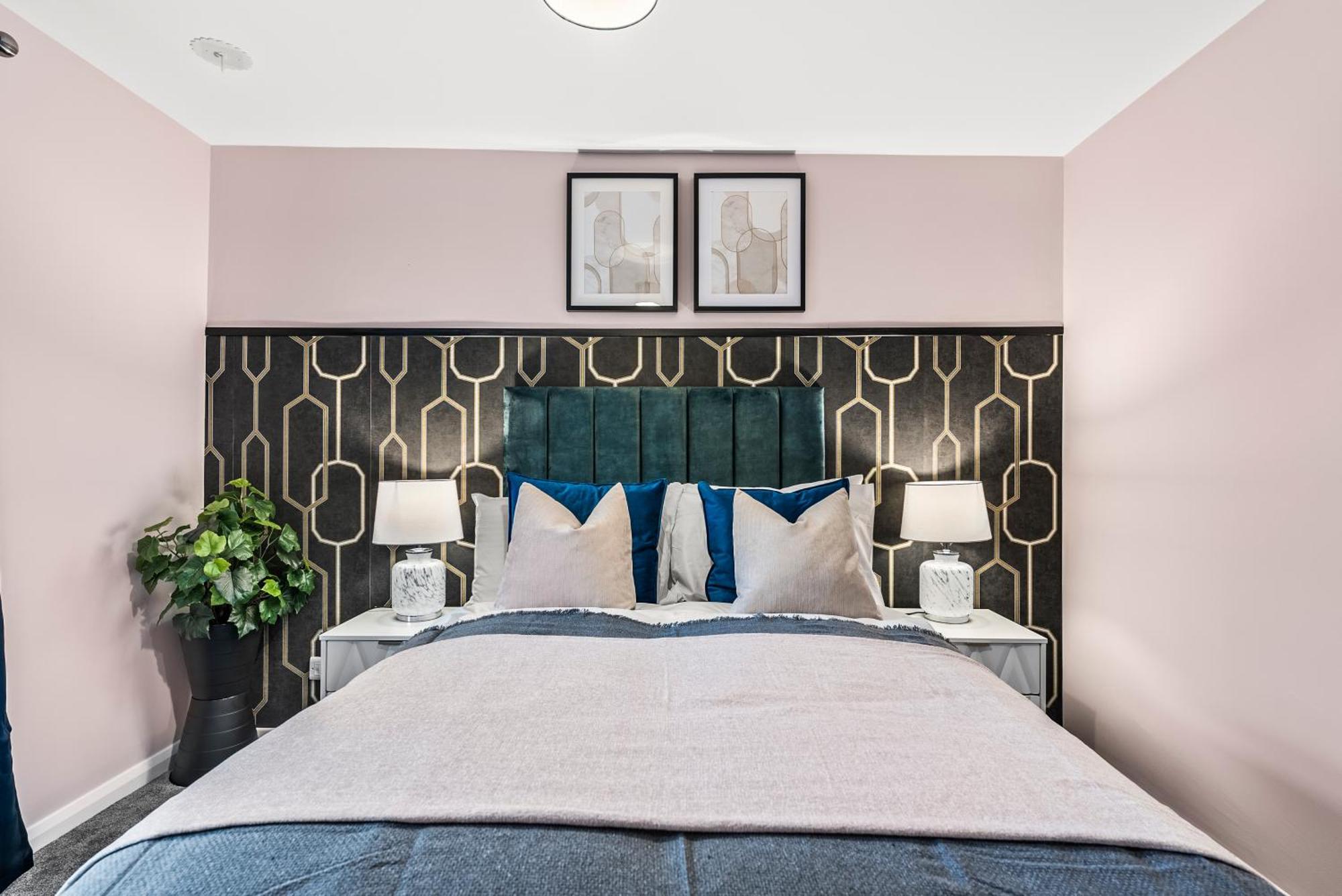 Elegant Retreat In Cheltenham - Garden & Parking Included Kültér fotó
