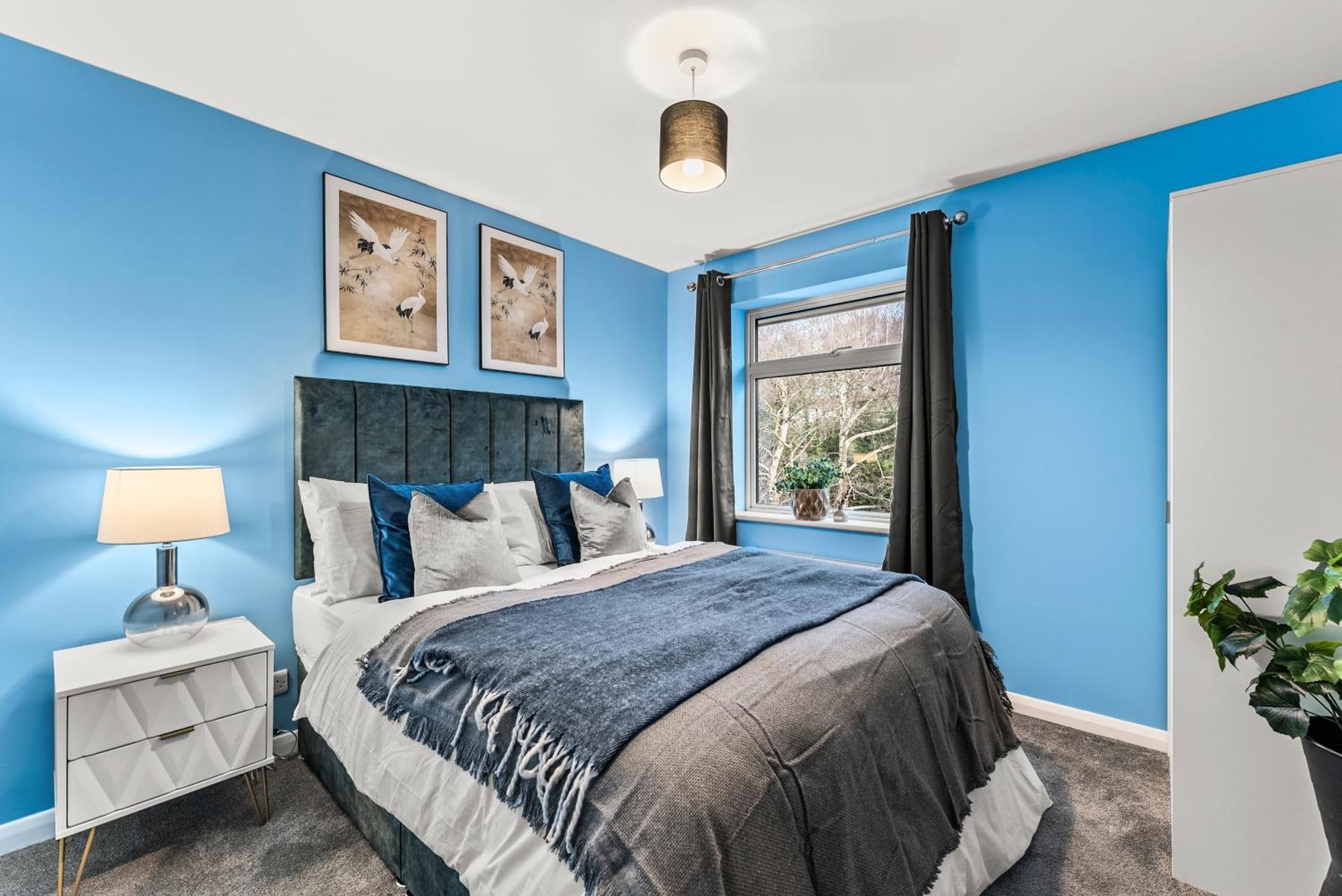 Elegant Retreat In Cheltenham - Garden & Parking Included Kültér fotó